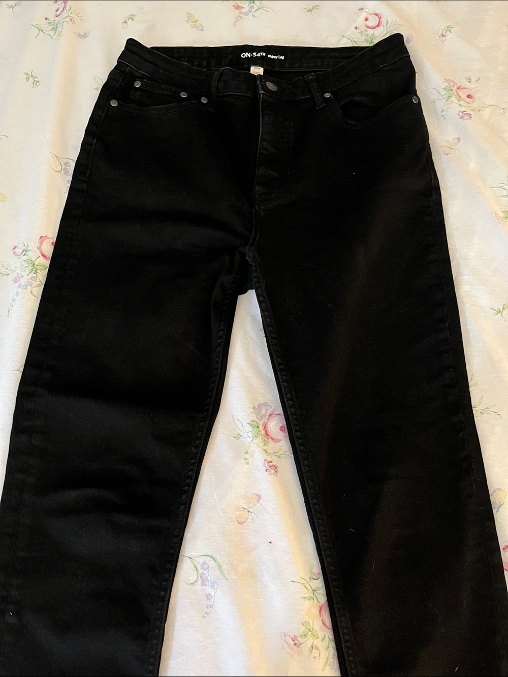 ON·34TH Women’s Black Skinny Jeans — Sleek Stretch Fit Size 12